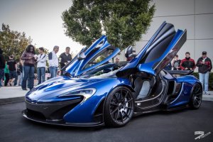 Deadmau5-McLaren-P1 biru